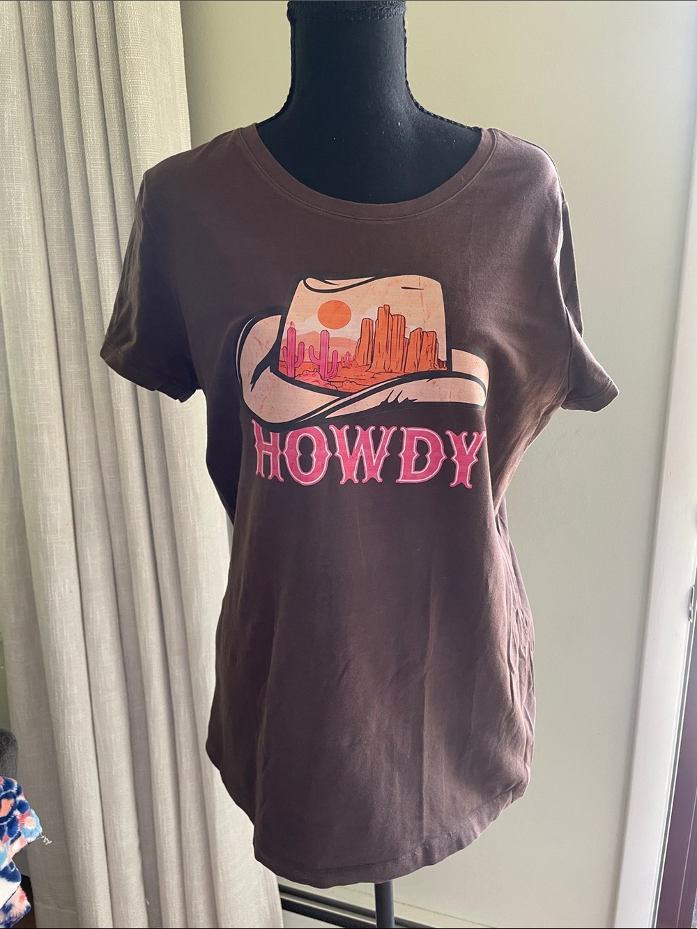 GAP Women's Short-Sleeve Crewneck Tee in Brown